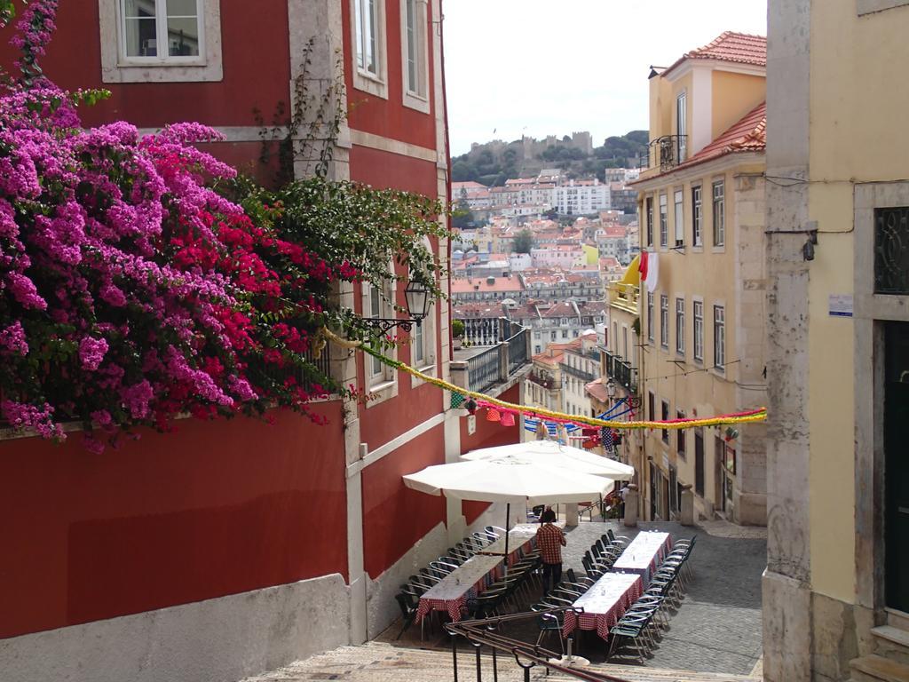 Loving Chiado Apartment Lisbon Luaran gambar