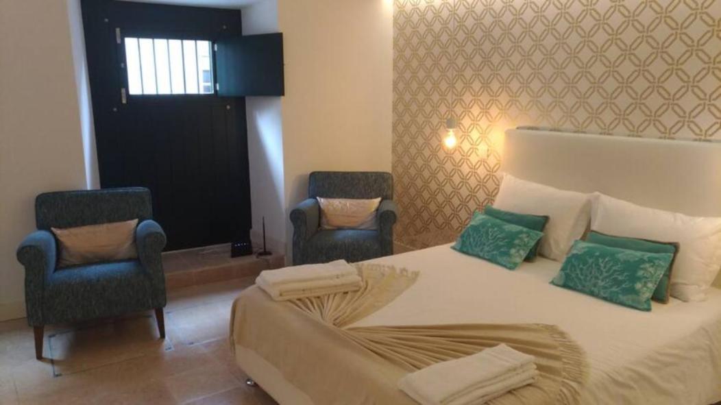 Loving Chiado Apartment Lisbon Luaran gambar