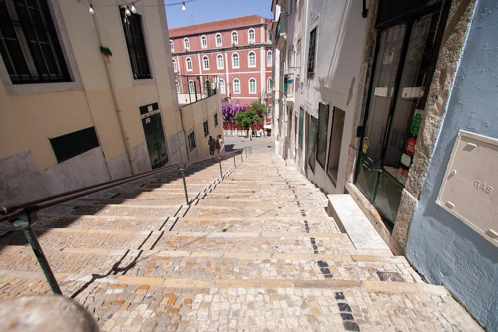 Loving Chiado Apartment Lisbon Luaran gambar