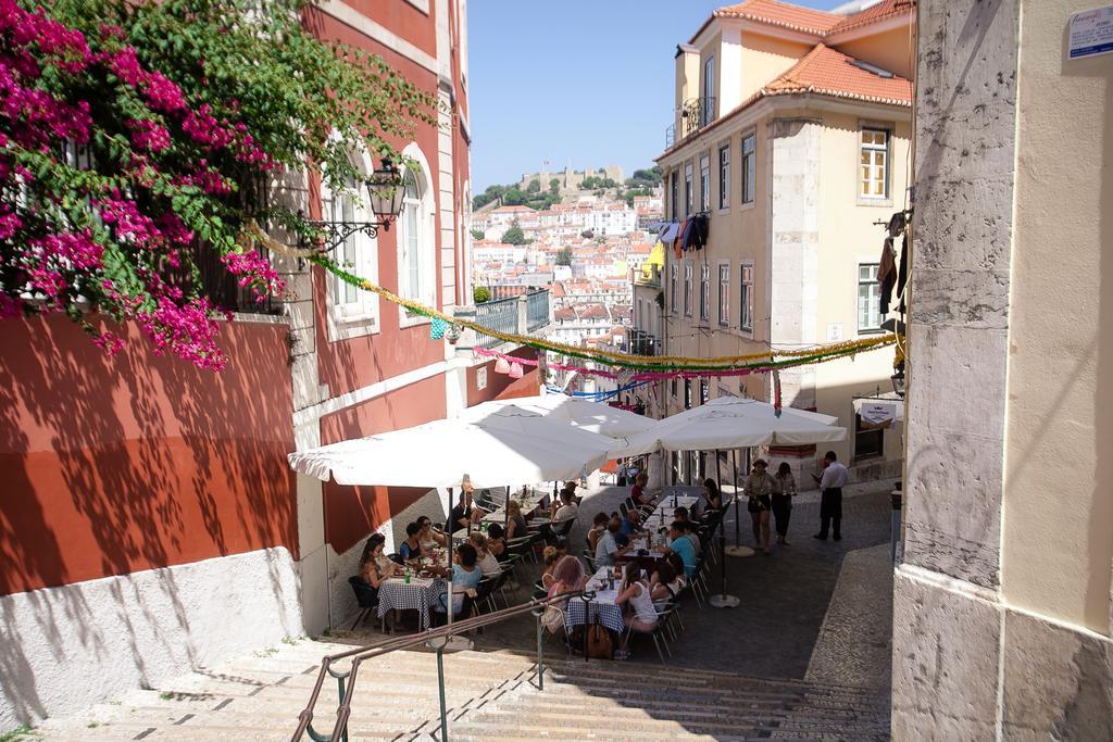 Loving Chiado Apartment Lisbon Luaran gambar
