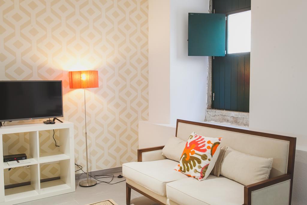 Loving Chiado Apartment Lisbon Bilik gambar