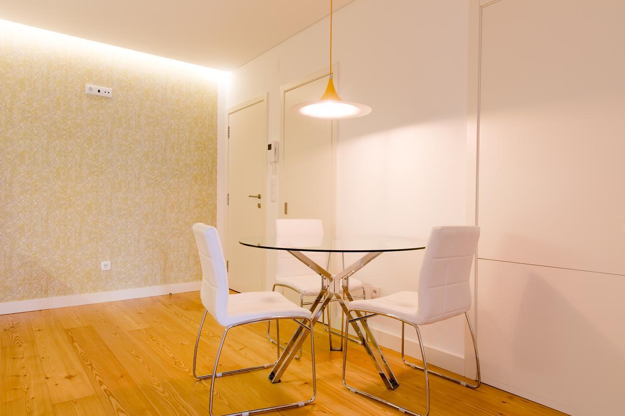 Loving Chiado Apartment Lisbon Luaran gambar