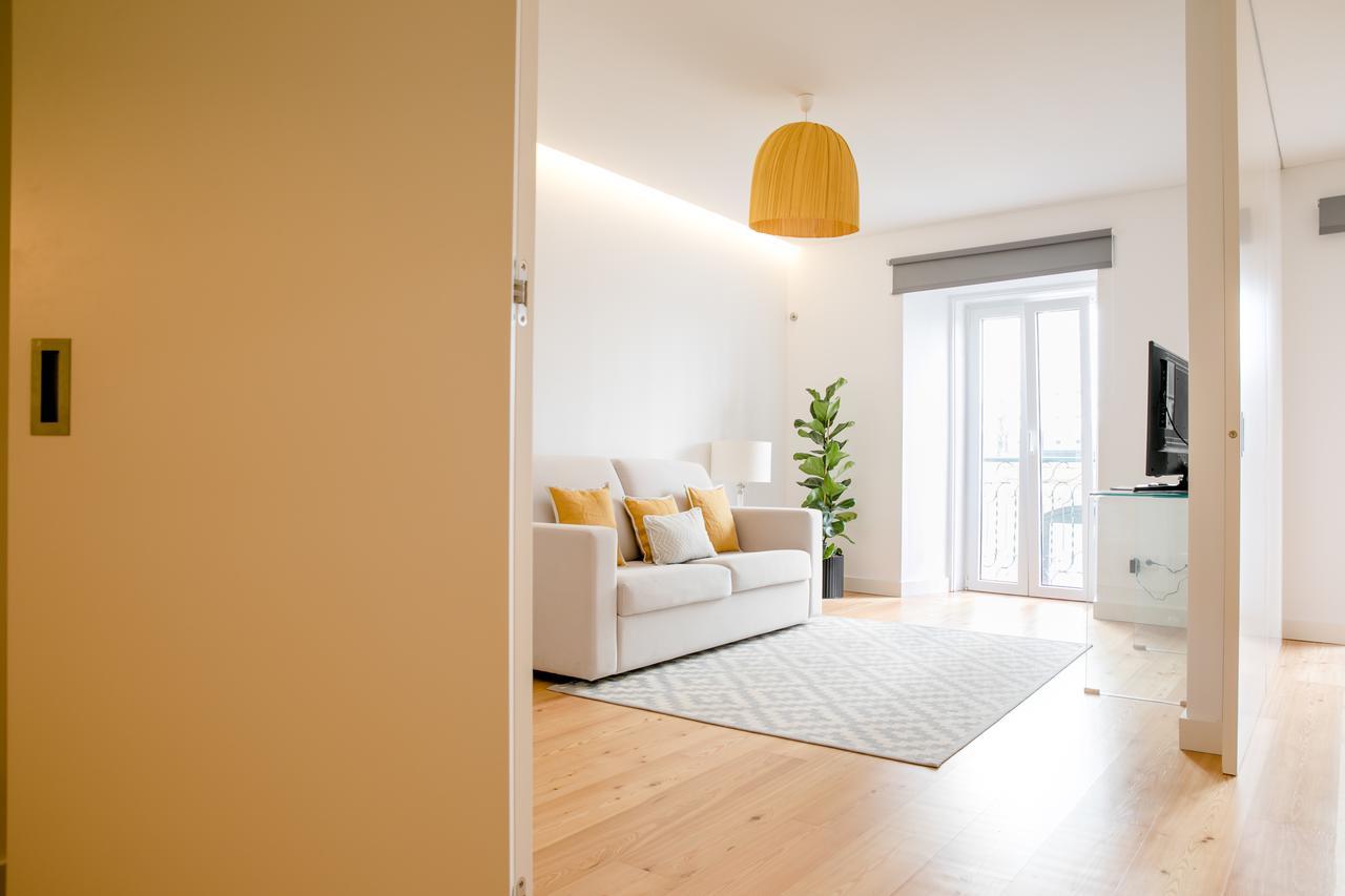 Loving Chiado Apartment Lisbon Luaran gambar