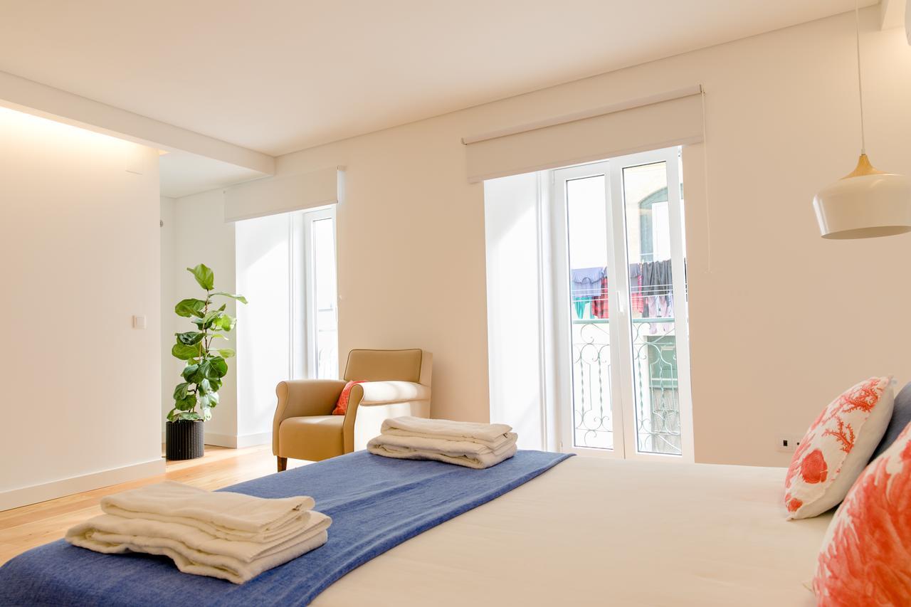Loving Chiado Apartment Lisbon Luaran gambar